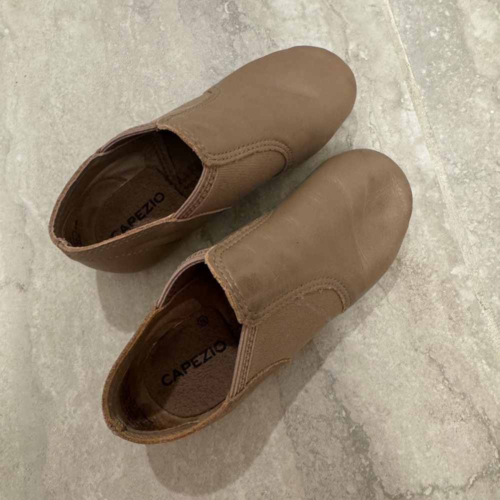 Capezio leather dance shoes size 12